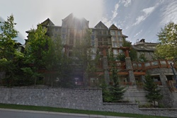 pet friendly hotel in whistler, hotel whistler dogs allowed