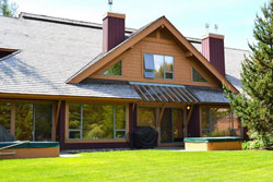 pet friendly vacation rental in whistler canada, vacation rentals with dogs allowed in whistler canada